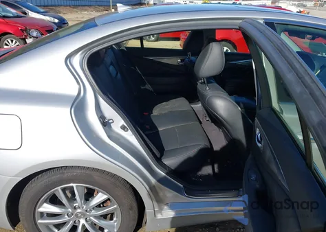 2017 Infiniti Q50 2.0T Premium z USA, uszkodzony, nr VIN JN1CV7AR3HM680987